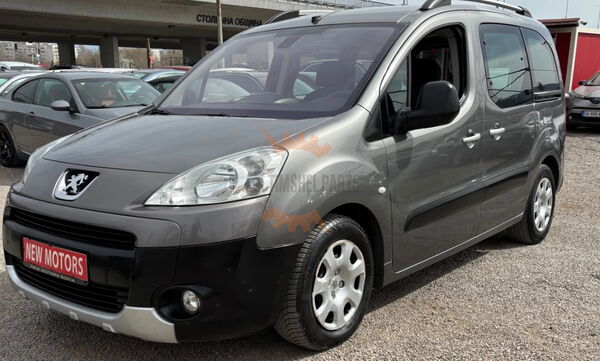 Фар за Peugeot Partner от 2008 до 2012 год. - Шофьорска страна