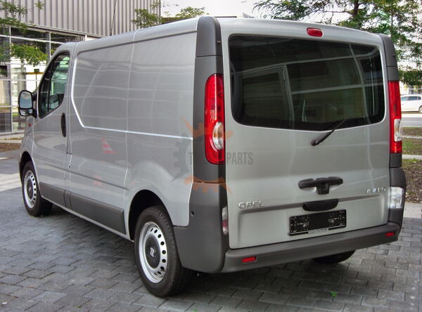 Стоп Renault Trafic II , Opel Vivaro, Nissan 2007-2013 "3 канала за фасунка" -Пасажерска страна