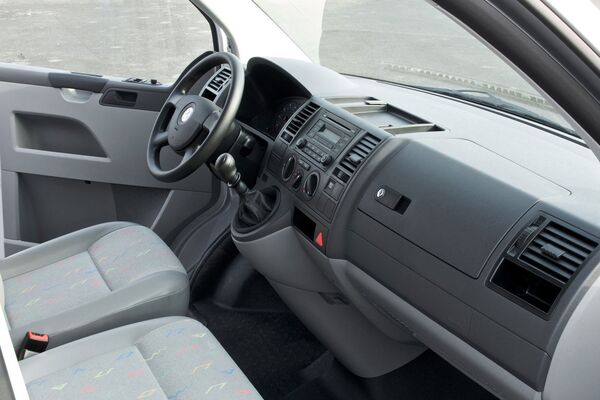 Вътрешна дръжка за VW Transporter T5 2003-2009 , Шофьорска страна
