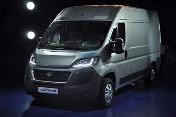 Фар електрически с диодни дневни светлини за Fiat Ducato-Boxer-Jumper след 2014 - Пасажерска страна