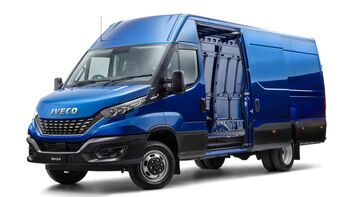 Тапицерия ЛУКС капитонирана за Iveco Daily след 2018 г. - Червен конец